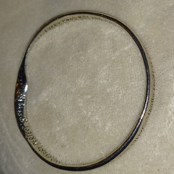 Bracelet, twisted, James 1:17, Every good gift & every perfect gift is from abov - Picture 3 of 3